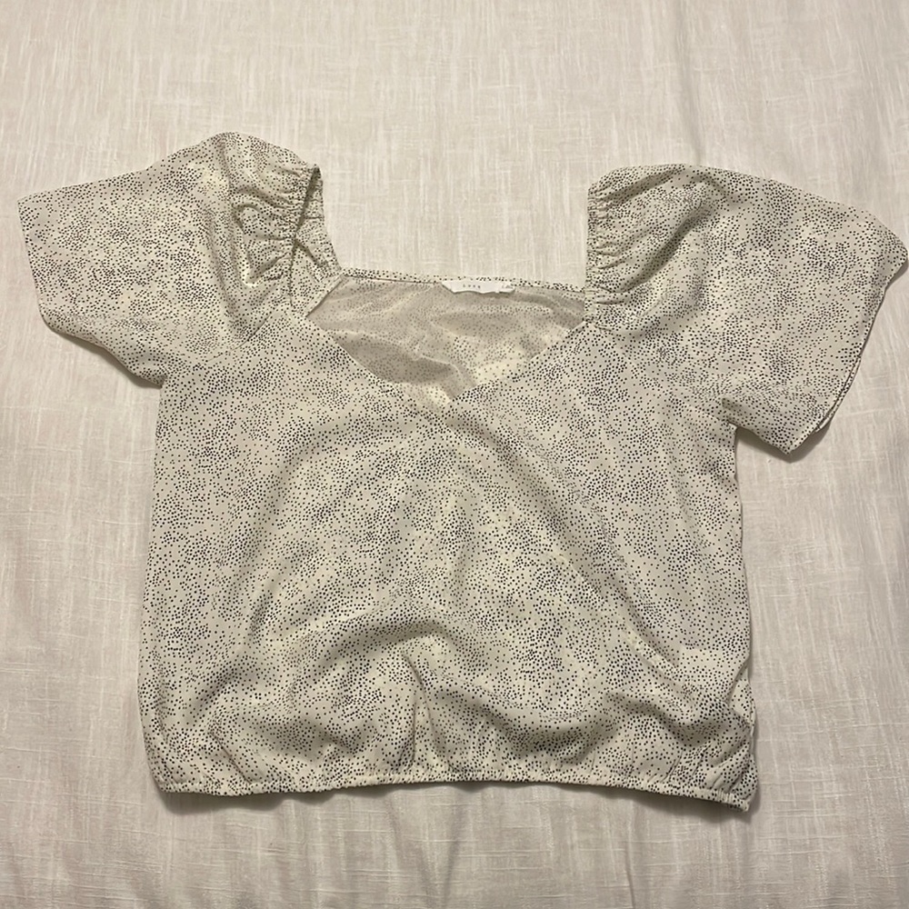 Lush Dotted Cross Front Top